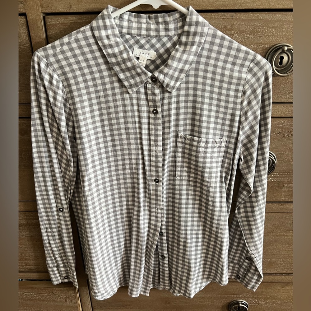 Joie gray plaid blouse XS.  Excellent condition